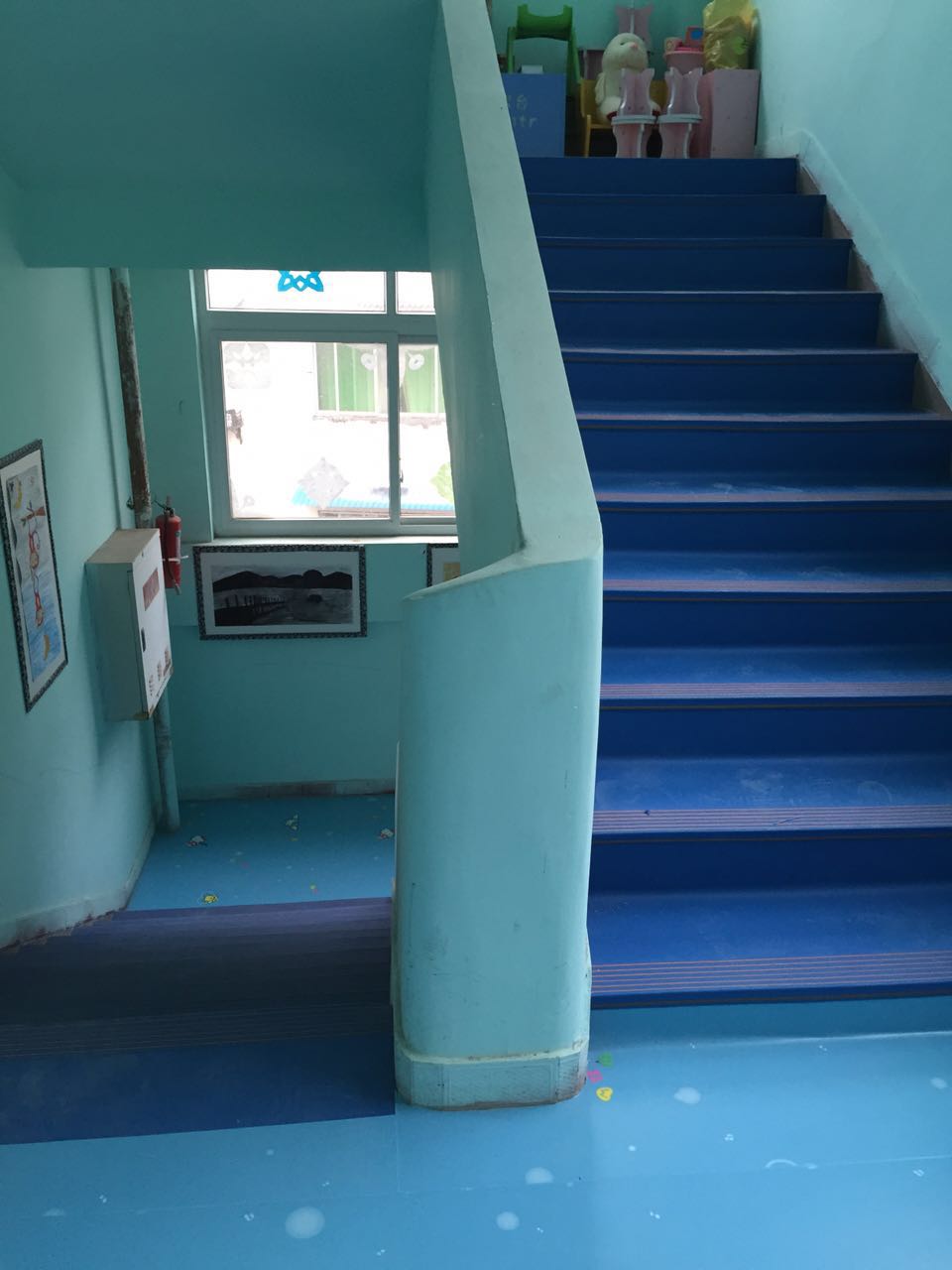 pvc塑膠地板滿刮膠鋪裝施工流程